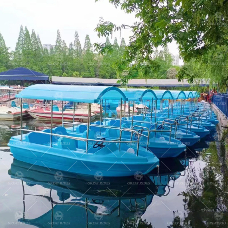 Water Park Hot Sell Low Price 5 Seats Small Plastic Electric Boat for Children and Adults