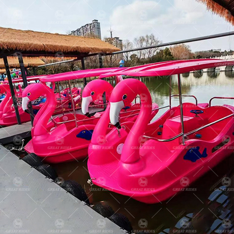 Flamingo Themed PE Plastic Paddle Boat with Foot Drive for Family Recreation on Calm Lakes and Park Attractions