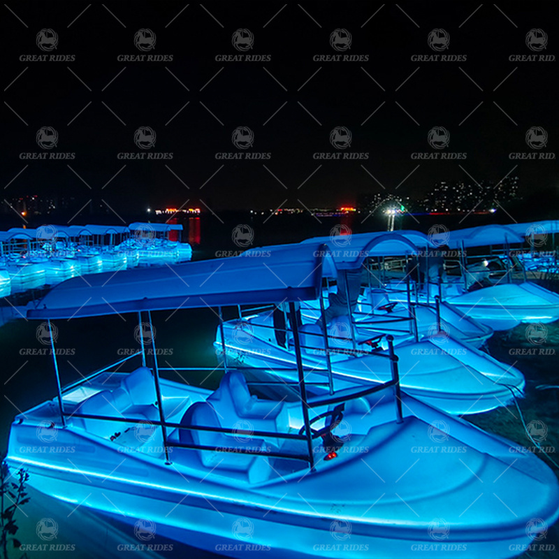 Hot Sale Low Price Popular Design Water Park Mini 5 Seats Electric Boat PE Boat for Sale