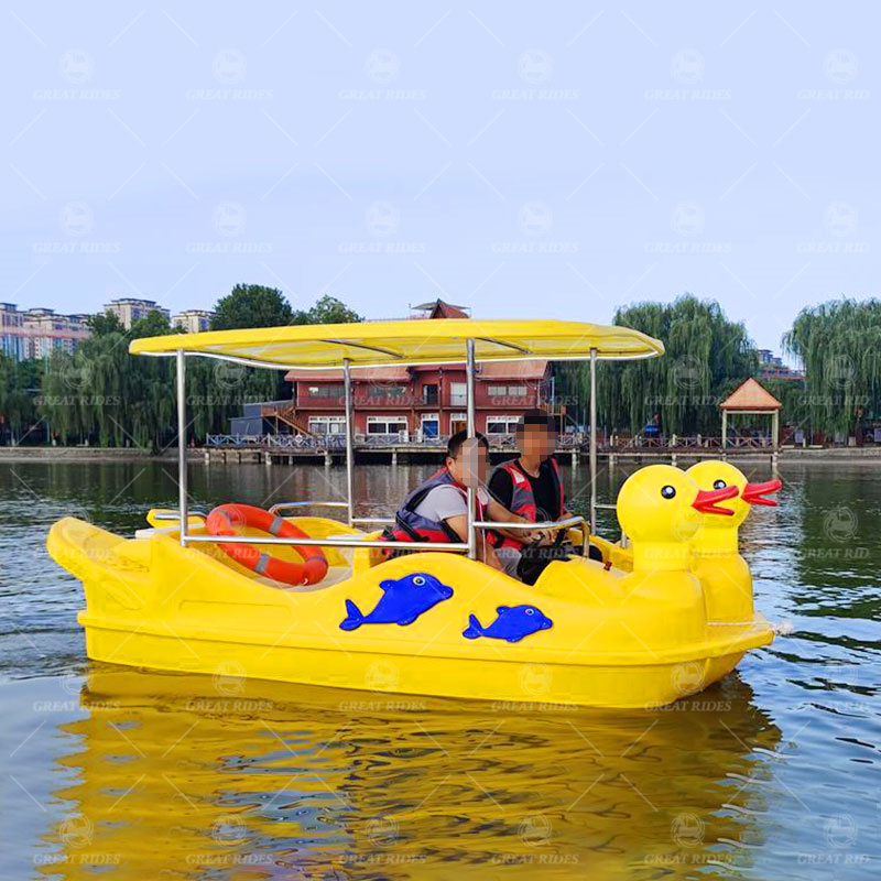 Cute Duck Shape 5-Person Electric Paddle Boat PE Plastic Water Ride for Kids & Families for Sale